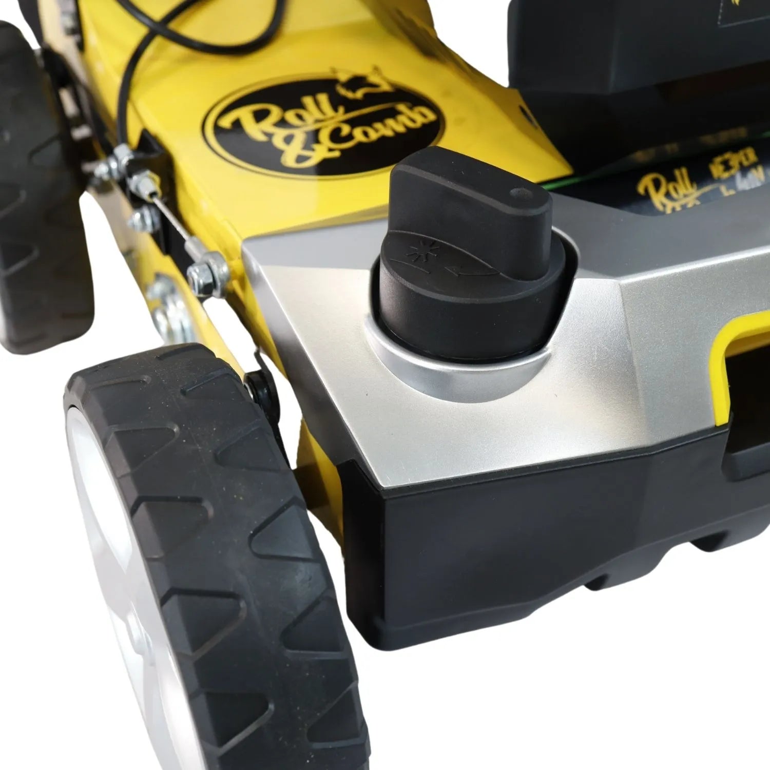 Un gros plan sur la molette de réglage de la hauteur sur la brosse électrique Garland Comber 602E, montrant les détails de conception robustes et élégants.